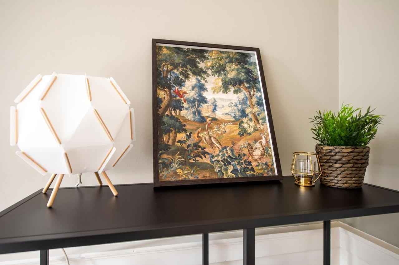 Joivy Bright & Spacious Apt In Stockbridge Edinburg Exteriör bild