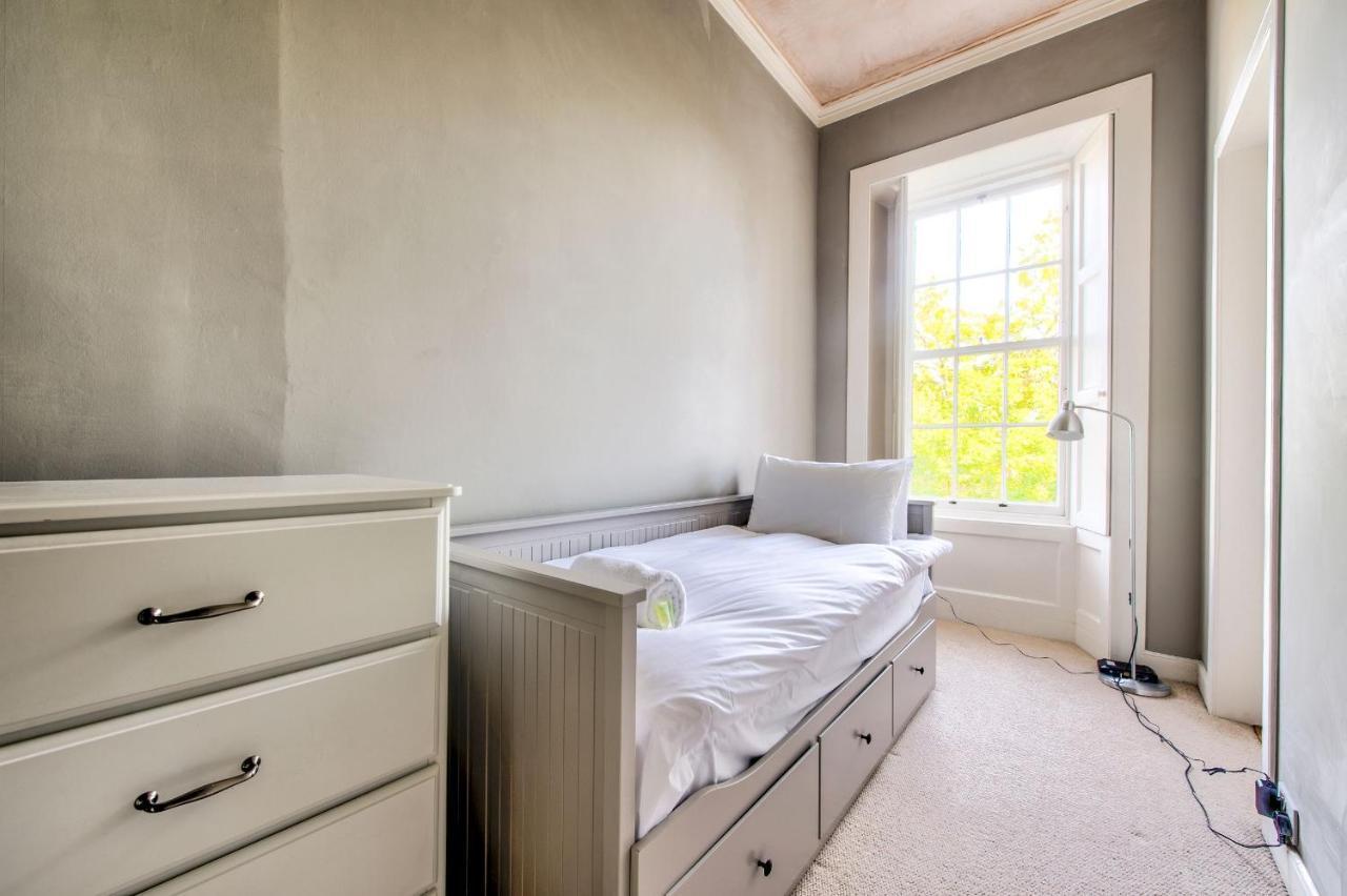 Joivy Bright & Spacious Apt In Stockbridge Edinburg Exteriör bild